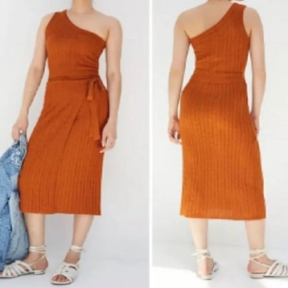 NWT Anthropologie Ribbed Knit Skirt Set
Anthropologie